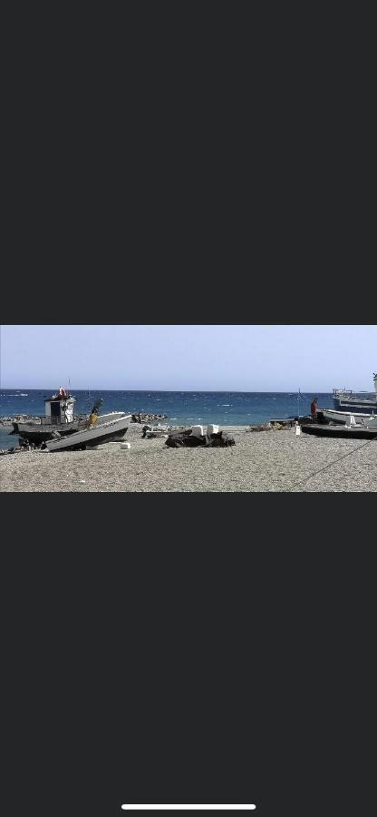 Victoria Loft Bed & Breakfast Castell de Ferro Bagian luar foto